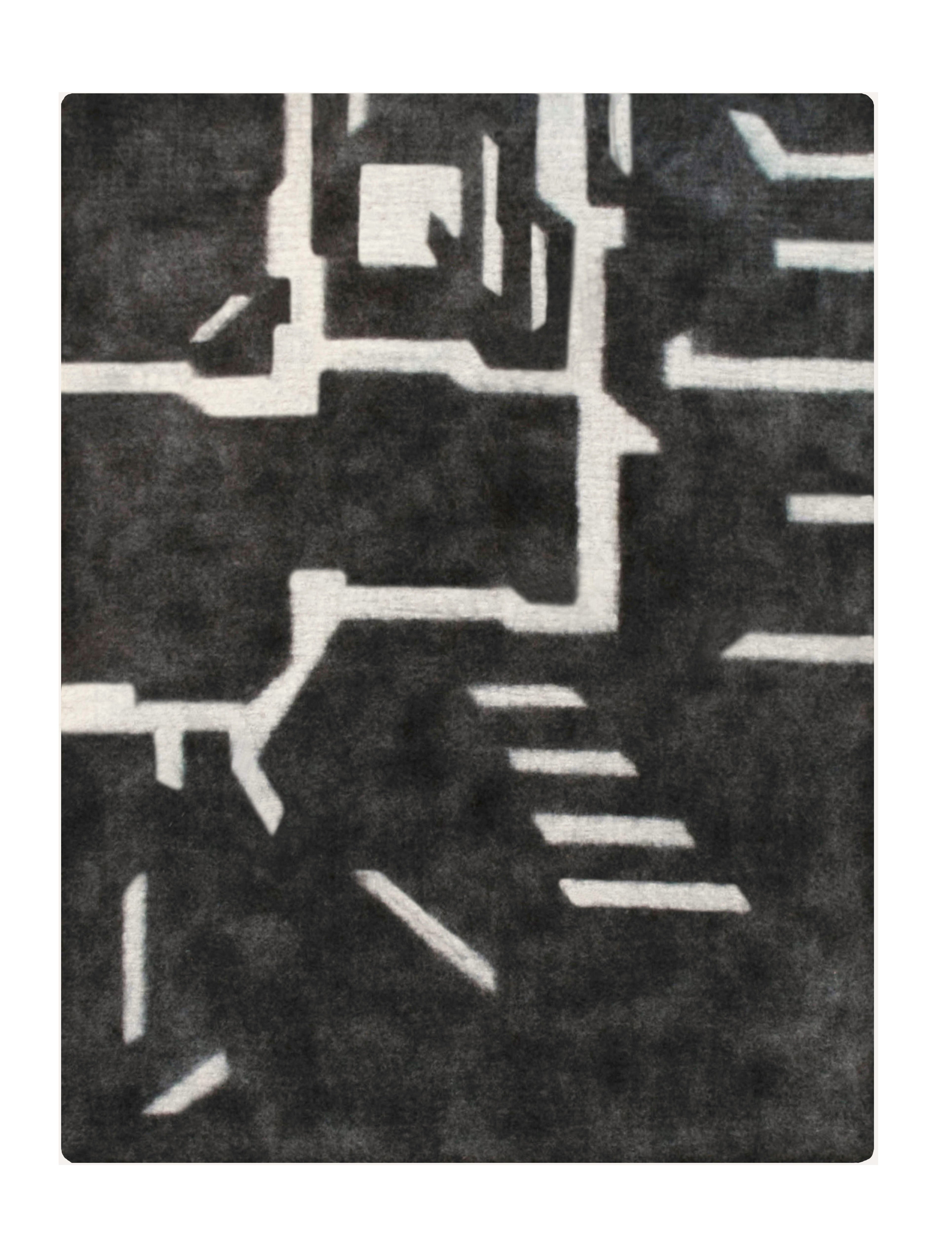 Perimeter Rug 5' x 7'