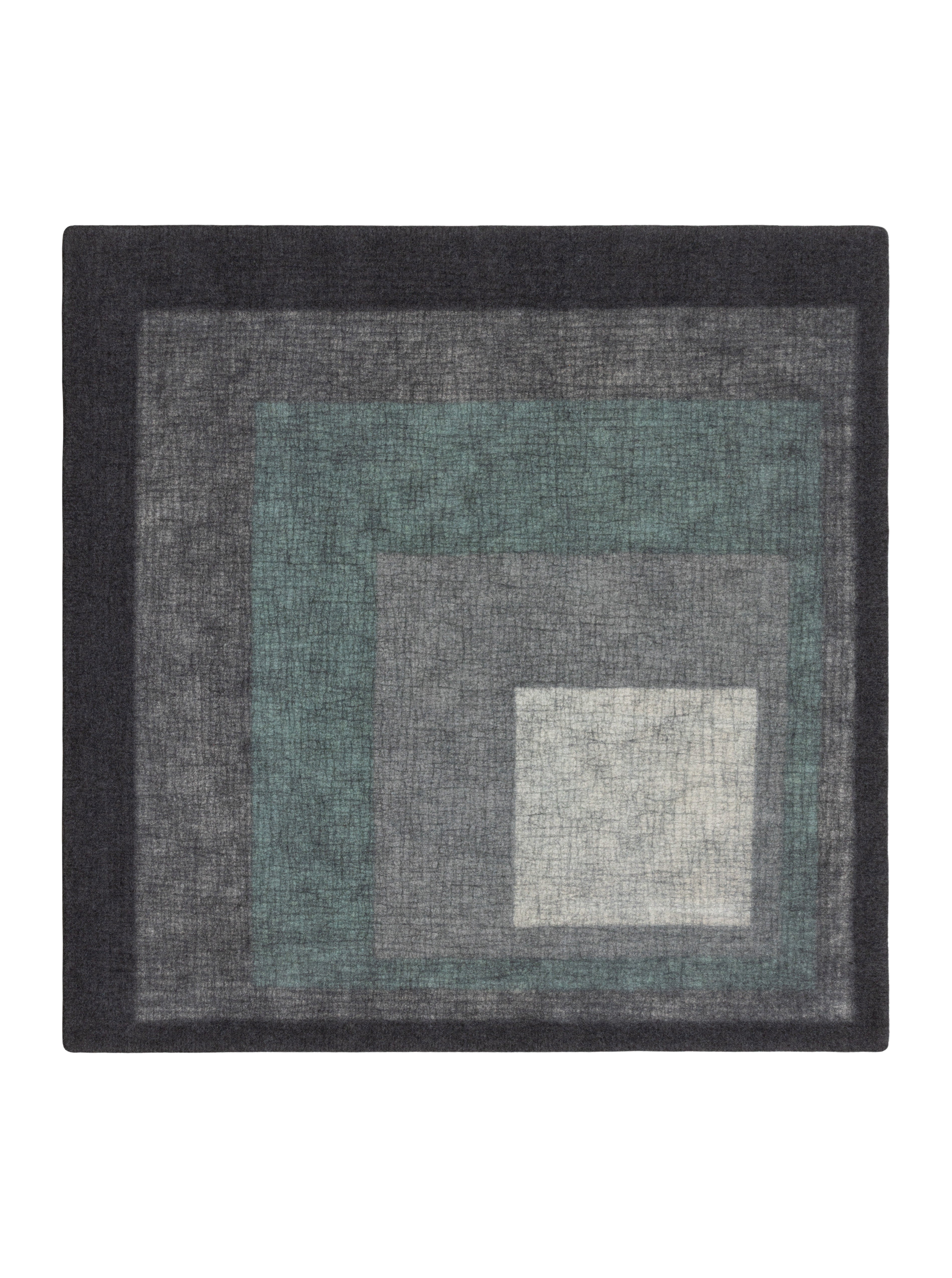 Box Rug 7' x 7'