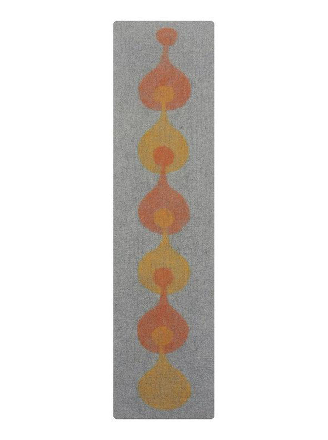 Tearchain Rug 2.5' x 10'