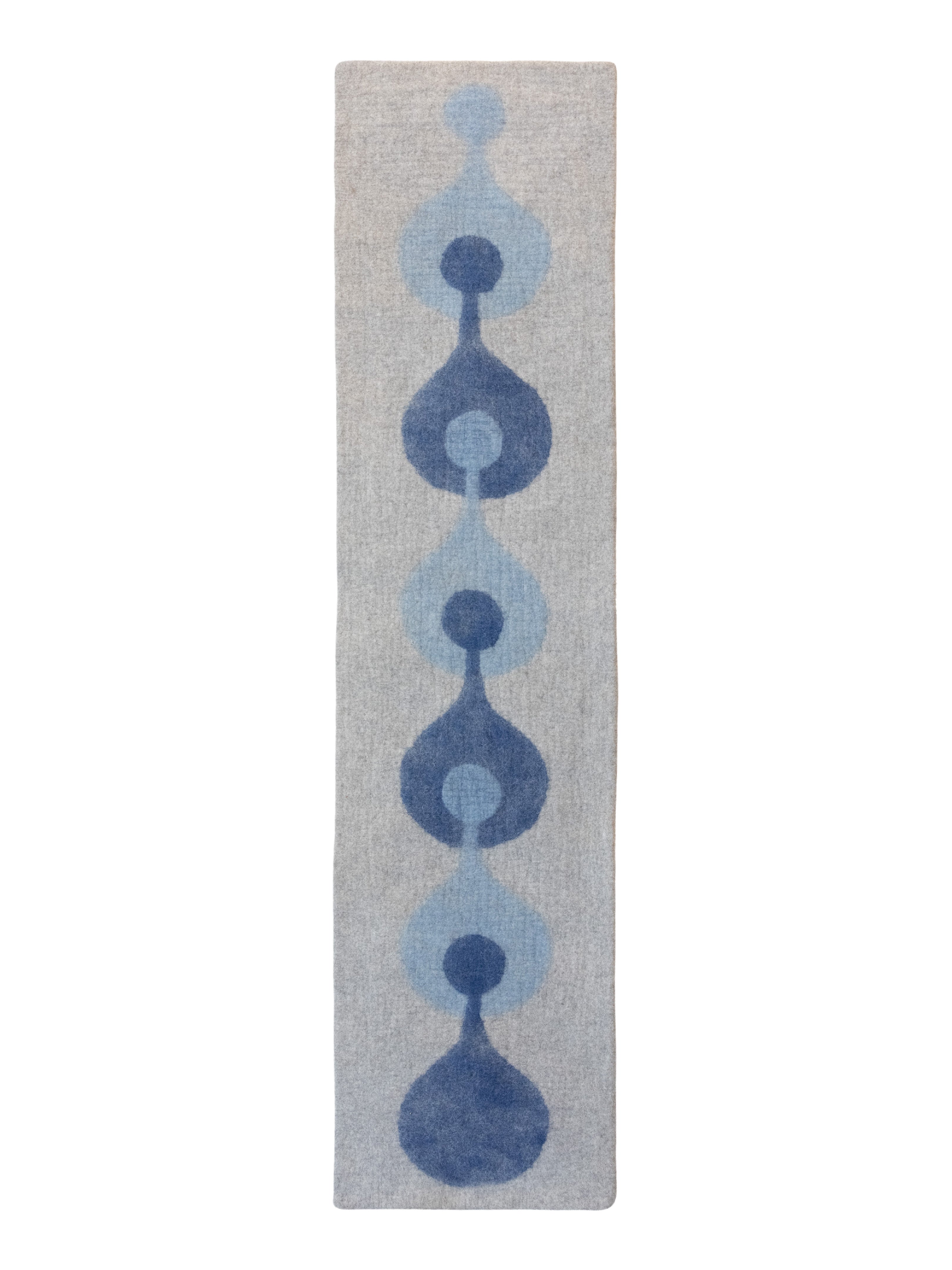 Tearchain Rug 2.5' x 10'