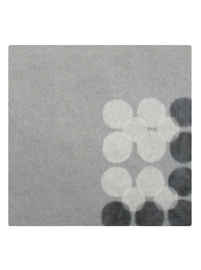 Flicker rug 7' x 7'